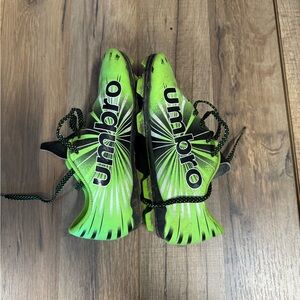 Umbro Youth Soccer Cleats